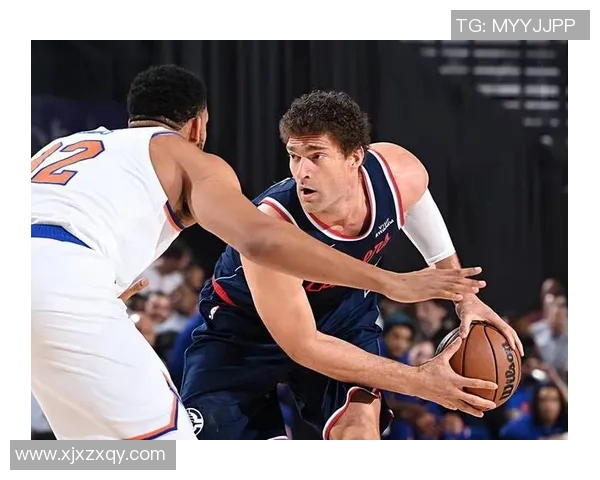 布鲁克洛佩斯:从NBA巨星到篮球战术的革新者之路